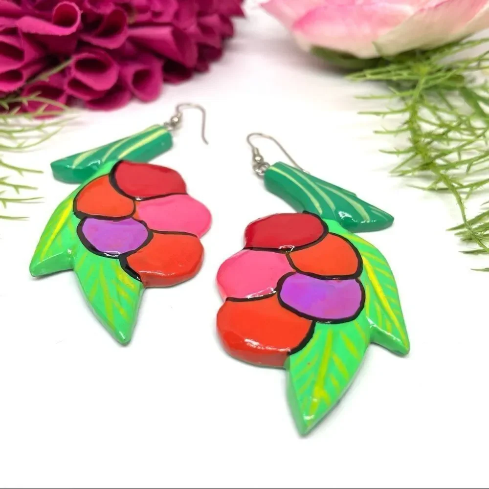 VINTAGE⚜️Painted Wooden Fruit Colorful Earrings - Picture 3 of 6